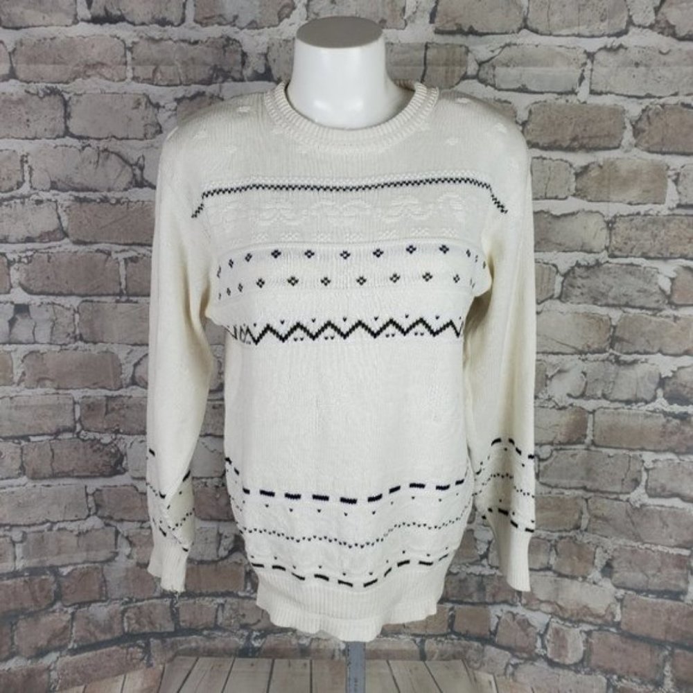 Vintage 80s Jacquard Crewneck Pullover Sweater Cream Measures Medium
